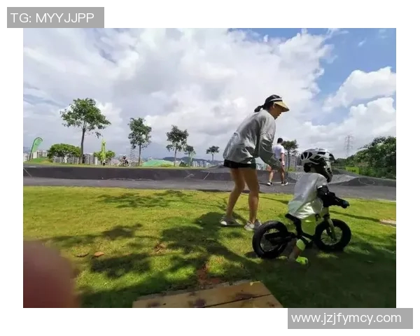 极限运动的魅力与挑战:深圳极限运动队的比赛经验全揭秘 极限运动的魅力与挑战:深圳极限运动队的比赛经验全揭秘