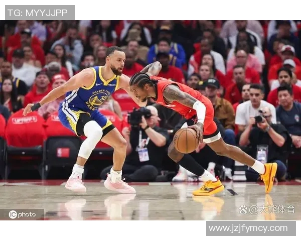 勇士与火箭季后赛精彩对决录像回顾及精彩瞬间分析