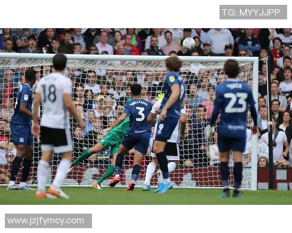 多德勒支与靴蒙特的精彩对决分析及赛季表现回顾