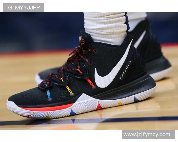 欧文新鞋发布会引发热议踩踏耐克Logo展现艺术无界限的理念 欧文新鞋发布会引发热议踩踏耐克Logo展现艺术无界限的理念