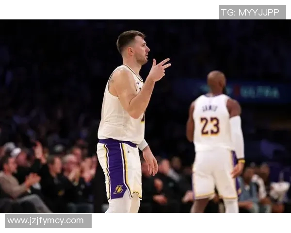 灰熊与湖人激战正酣1月16日精彩对决引发球迷热议